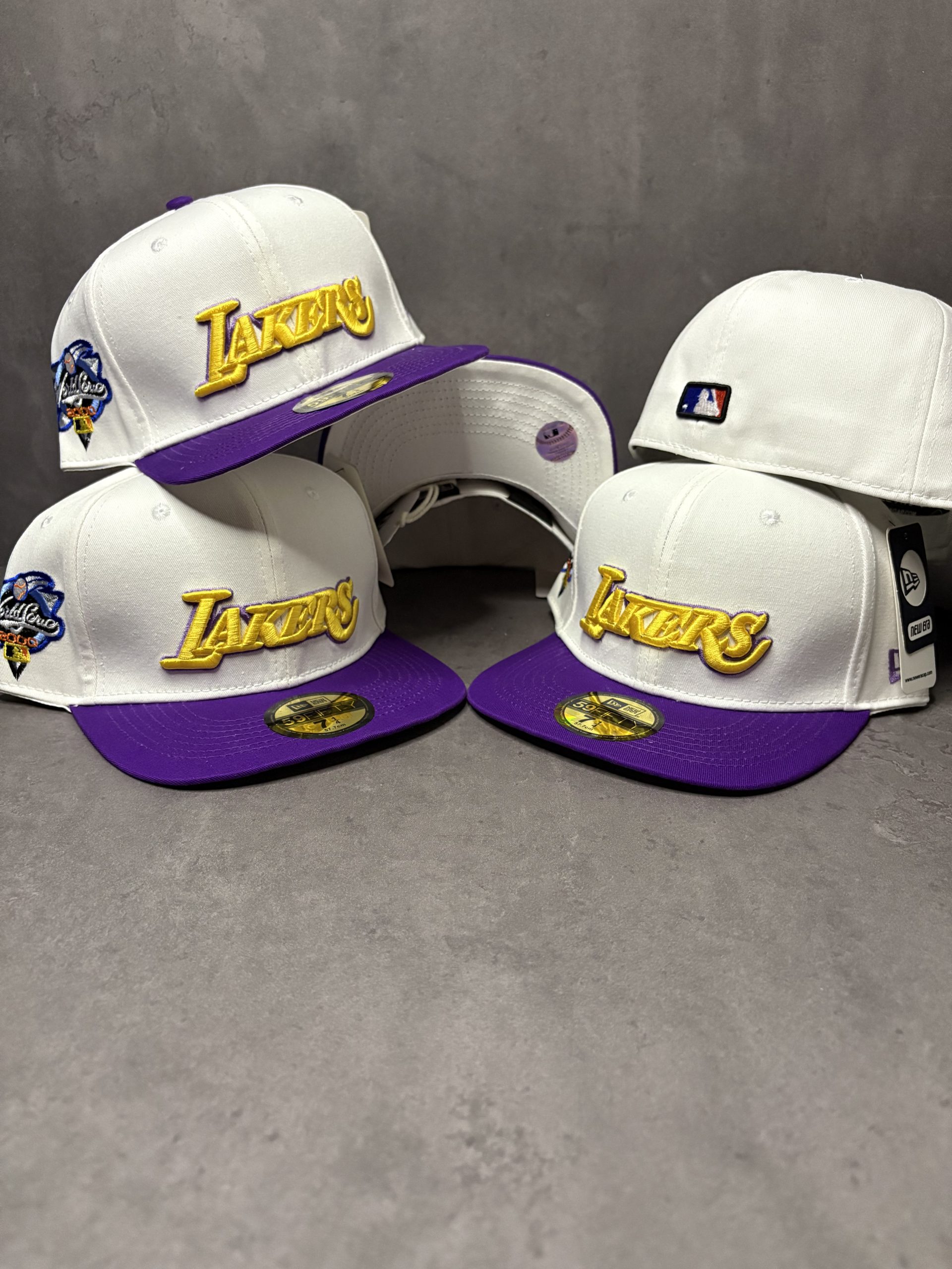 IMG_4783-scaled-1.jpeg کلاه کپ فیت بک LAKERS سفید بنفش کد262 - Image 1